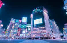 春休み早々に子どもが深夜に帰宅！親がやるべきことは？